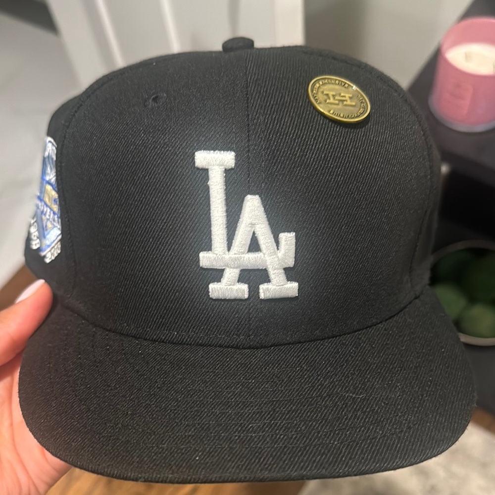 Black LA Cap